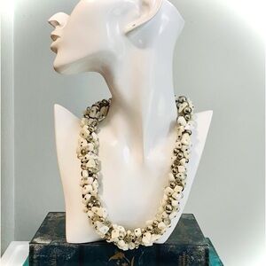 Artisan Crafted Statement Necklace🦩 Winter Sale 🦩 Resort Ready Finds!